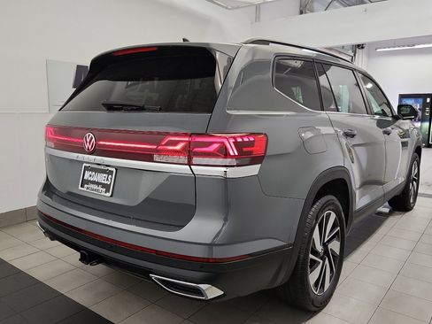 New 2026 Volkswagen Atlas SE FWD image 4
