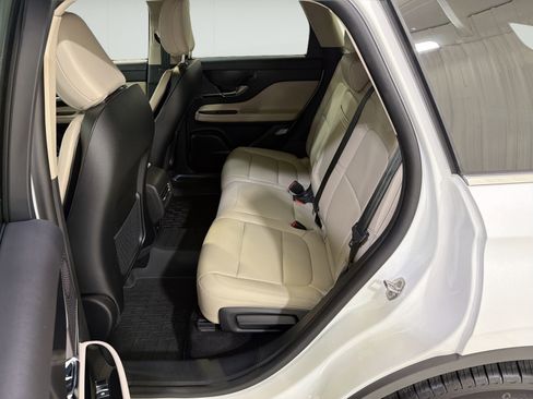 New 2026 Lincoln Corsair Premiere FWD image 24