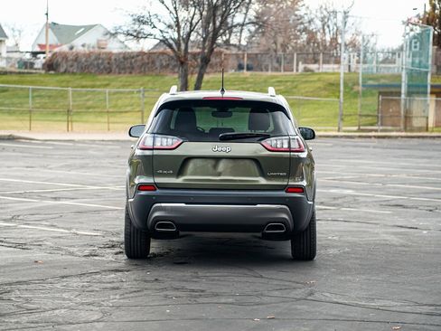 Used 2019 Jeep Cherokee Limited image 6