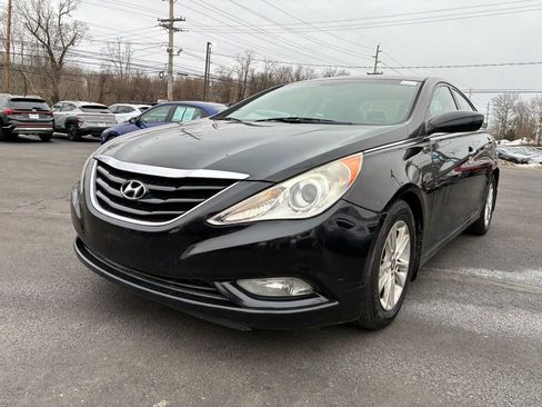 Used 2013 Hyundai Sonata GLS w/ Popular Equipment Pkg image 2