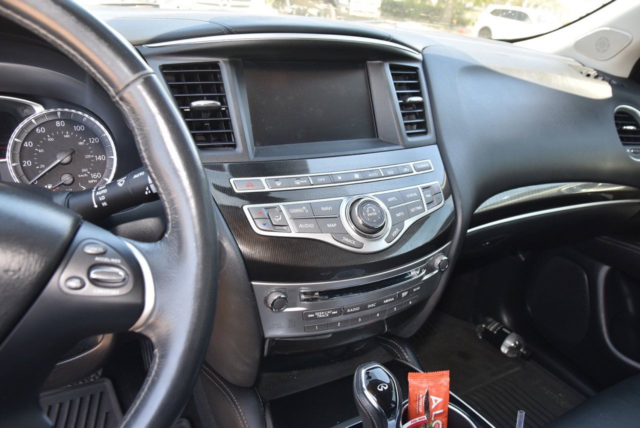 Used 2019 INFINITI QX60 Luxe w/ Essential Package FWD image 8