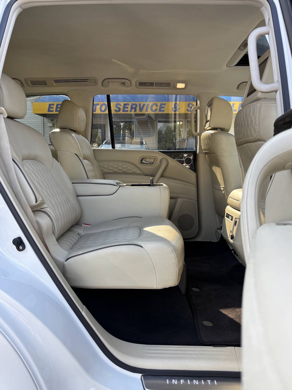 Used 2019 INFINITI QX80 Luxe w/ 22" Wheel Package AWD/4WD image 25