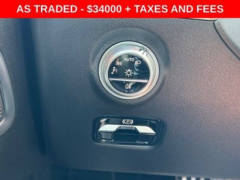 Used 2024 Mercedes-Benz C 300 Sedan image 17