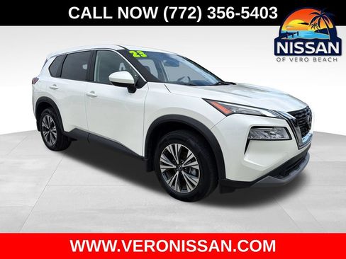 Used 2023 Nissan Rogue SV FWD image 1