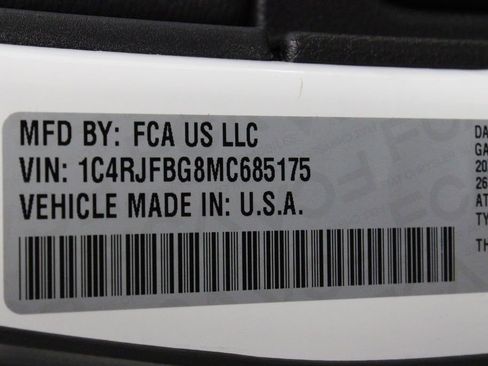 Used 2021 Jeep Grand Cherokee Limited w/ Sun & Sound Group image 22