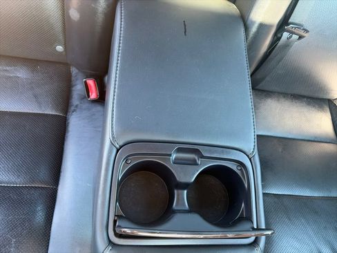 Used 2015 Toyota Avalon Limited w/ Technology Package FWD image 36