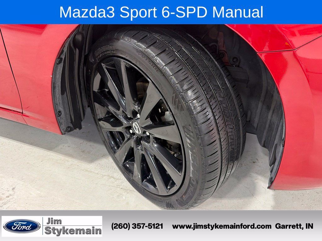 Used 2018 MAZDA MAZDA3 Sport FWD image 15