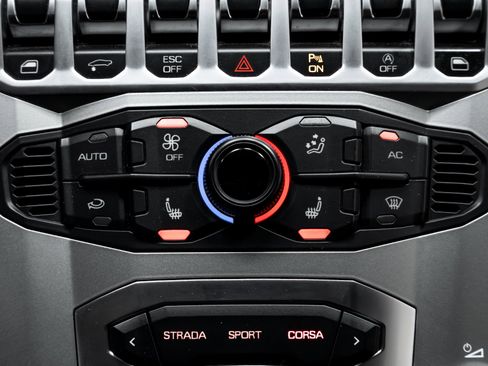 Used 2014 Lamborghini Aventador LP 700-4 image 63