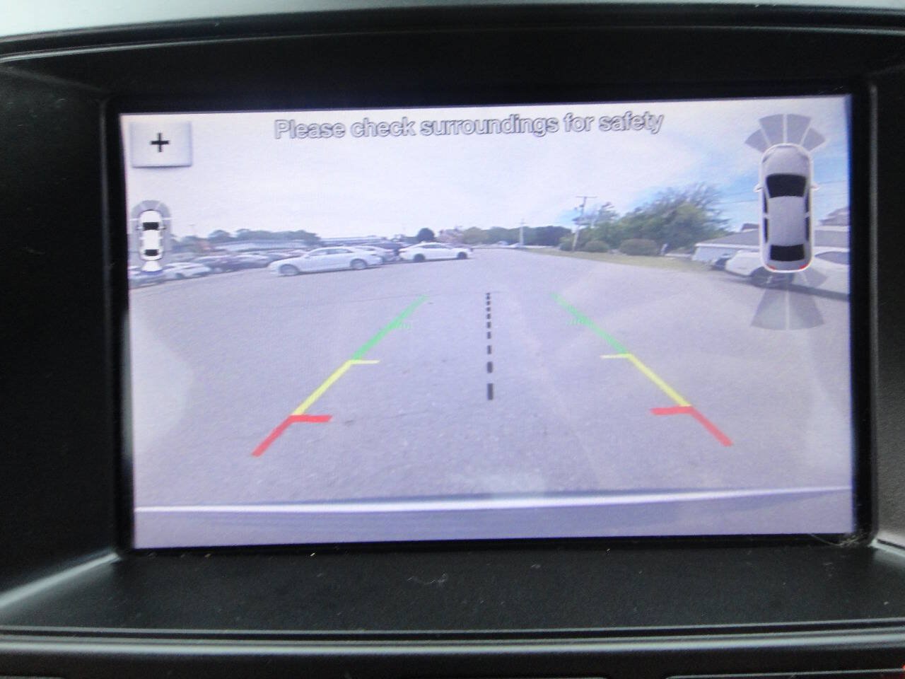 Used 2019 Ford Explorer XLT w/ Equipment Group 201A FWD image 10