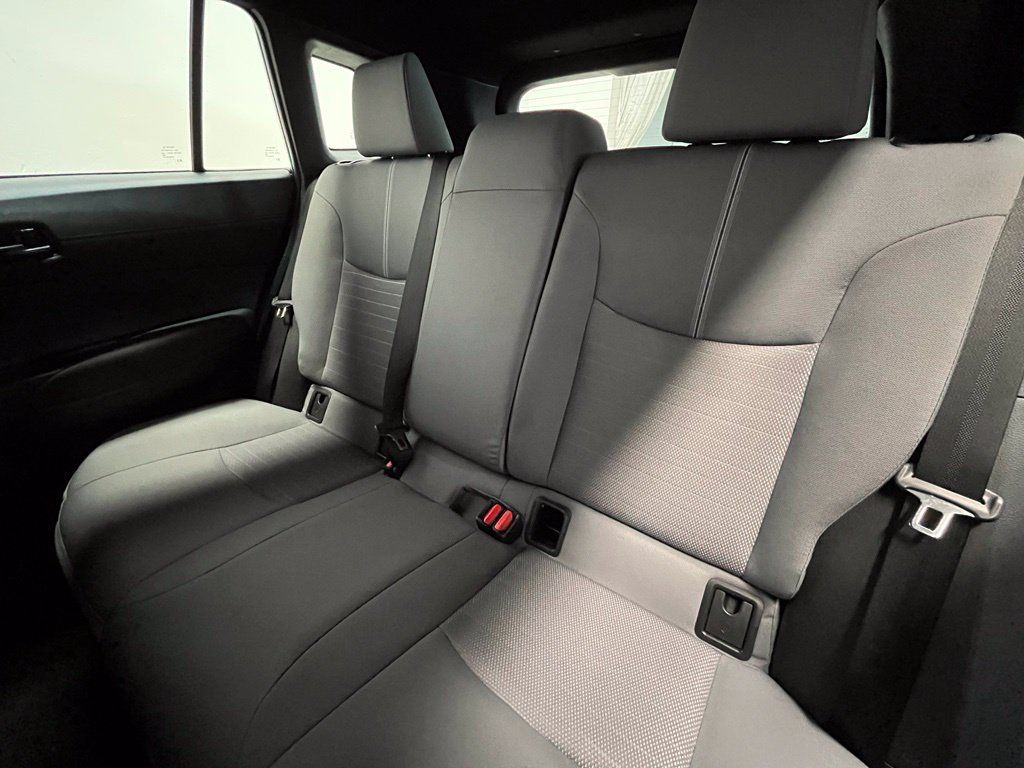 Used 2025 Toyota Corolla Cross AWD Hybrid image 14