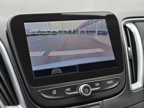 Used 2023 Chevrolet Malibu LT FWD image 28
