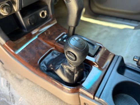 Used 2001 Toyota 4Runner Limited AWD/4WD image 18