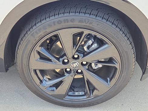 Used 2023 Buick Envision Preferred FWD image 7