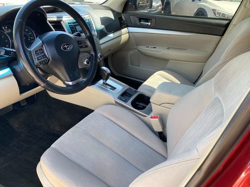 Used 2013 Subaru Outback 2.5i Premium w/ Popular Pkg 1B AWD/4WD image 13