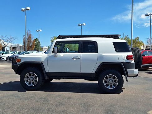 Used 2012 Toyota FJ Cruiser 4WD w/ Convenience Pkg image 6