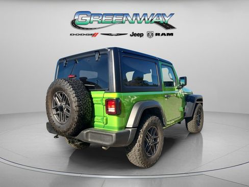 Used 2025 Jeep Wrangler Sport image 4