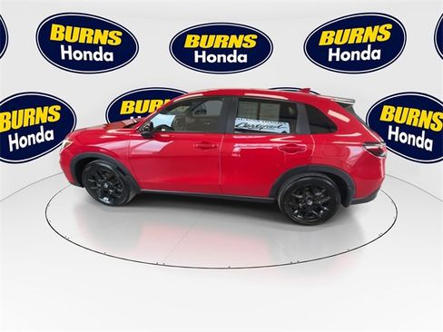 Certified 2025 Honda HR-V Sport image 2