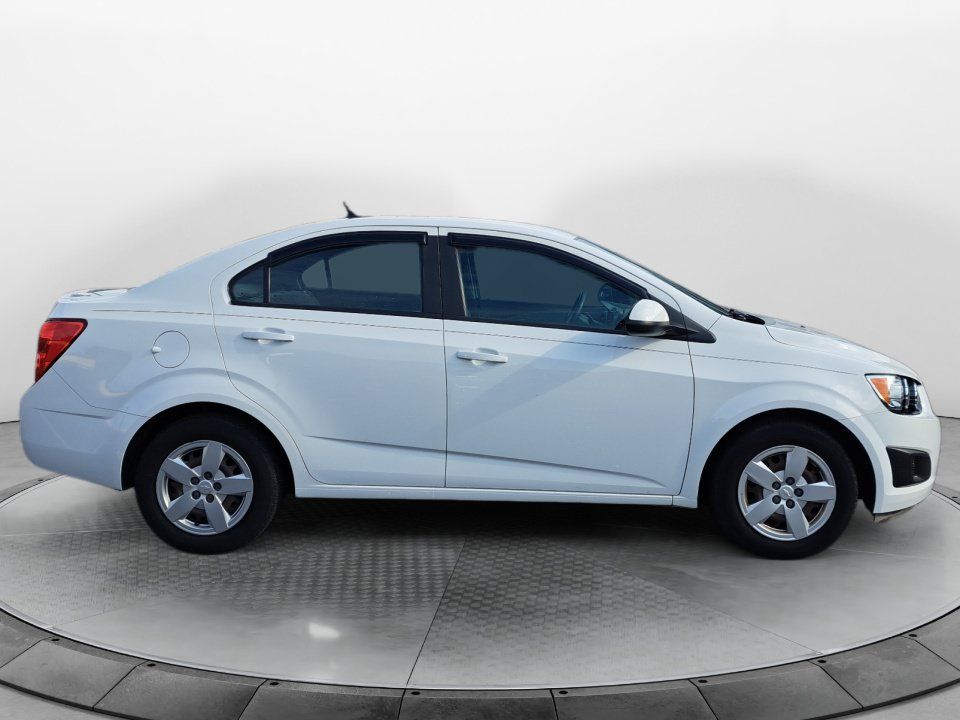Used 2013 Chevrolet Sonic LS FWD image 7