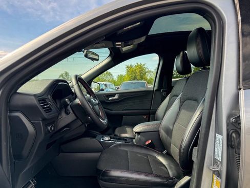 Certified 2023 Ford Escape ST-Line w/ Tech Pack #1 AWD/4WD image 20