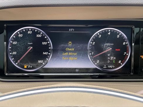 Used 2015 Mercedes-Benz S 550 Sedan image 20