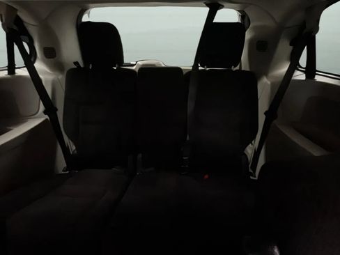 Used 2015 Dodge Grand Caravan SXT FWD image 21