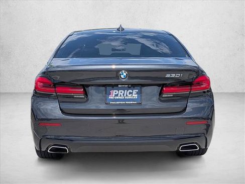 Used 2022 BMW 530i w/ Premium Package image 7