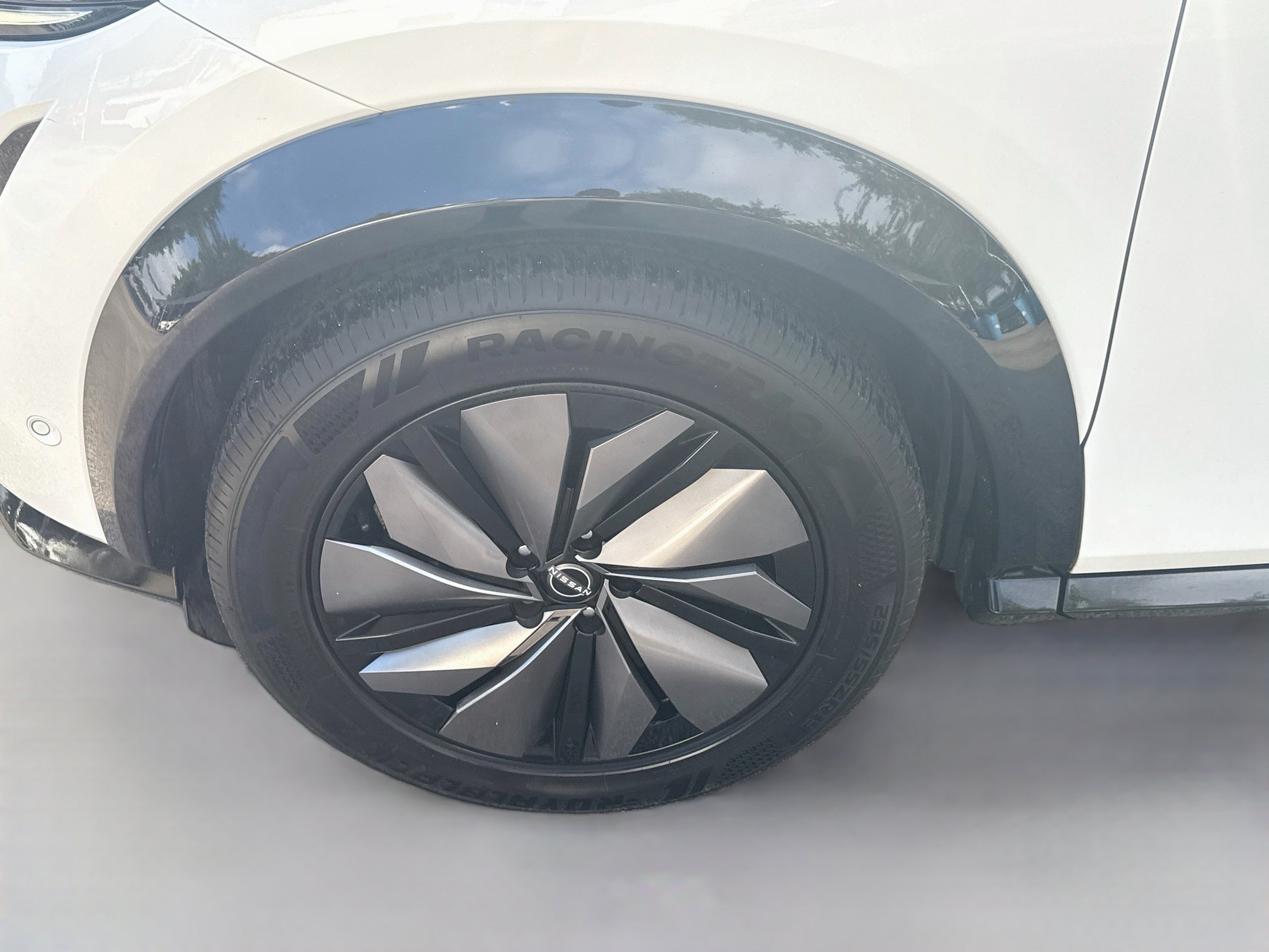 Used 2023 Nissan Ariya FWD image 37