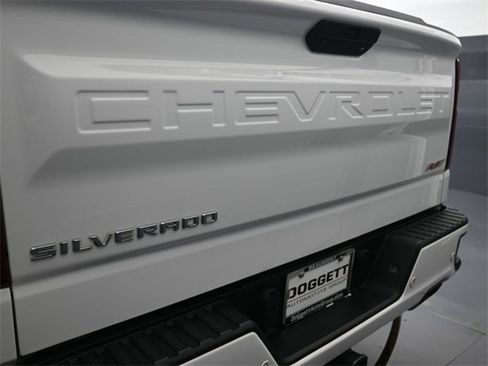 Used 2022 Chevrolet Silverado 1500 RST image 24