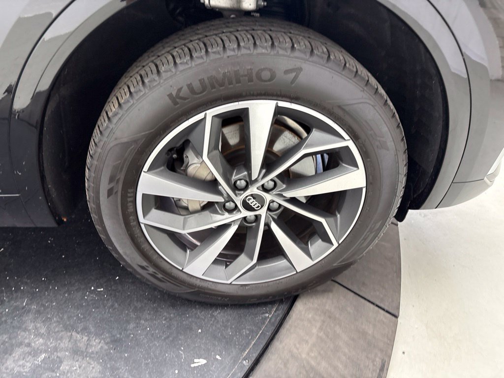 Certified 2023 Audi Q5 2.0T Premium w/ Convenience Package AWD/4WD image 19