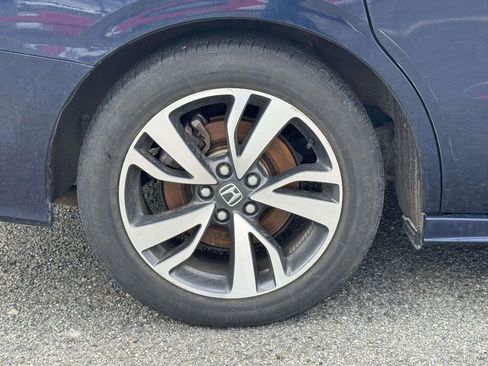 Used 2021 Honda Odyssey Touring image 4