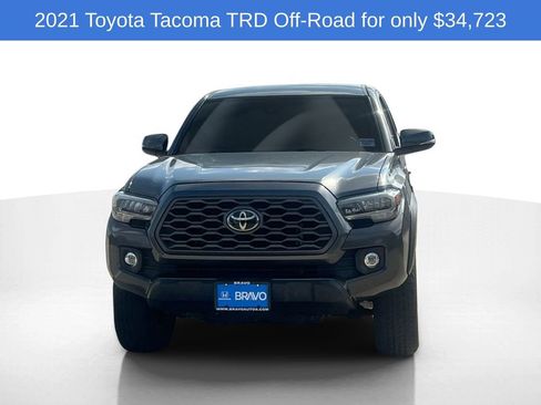 Used 2021 Toyota Tacoma TRD Off-Road image 2
