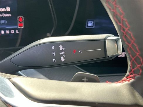 Used 2025 Chevrolet Suburban RST image 15