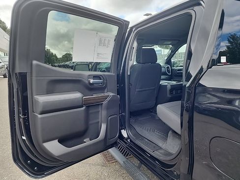 Used 2020 Chevrolet Silverado 1500 LT Trail Boss AWD/4WD image 15