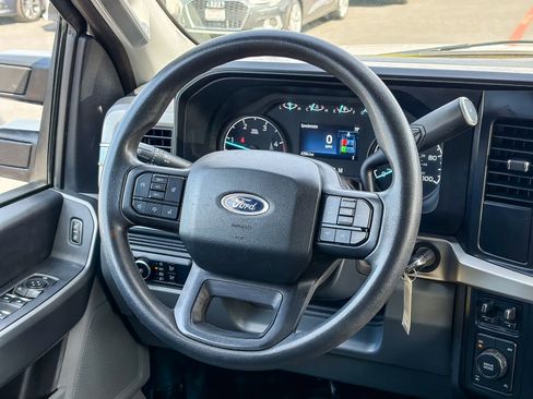 Used 2024 Ford F250 XLT w/ FX4 Off-Road Package AWD/4WD image 13