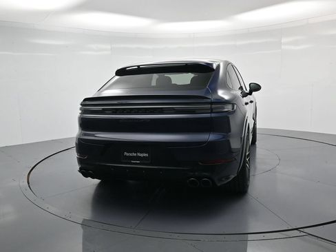 Certified 2026 Porsche Cayenne GTS AWD/4WD image 30