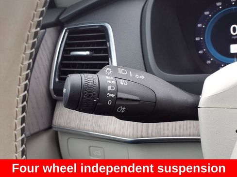 Used 2024 Volvo XC90 B6 Plus image 20