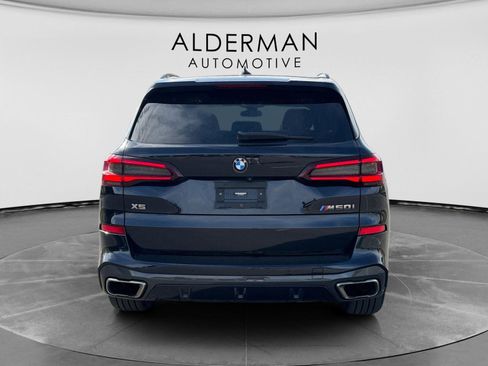 Used 2022 BMW X5 M50i w/ Premium Package image 4