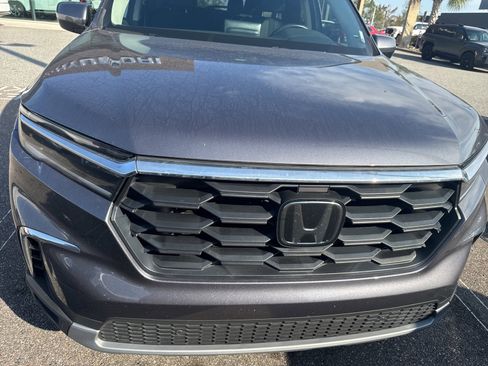 Used 2023 Honda Pilot EX-L image 2