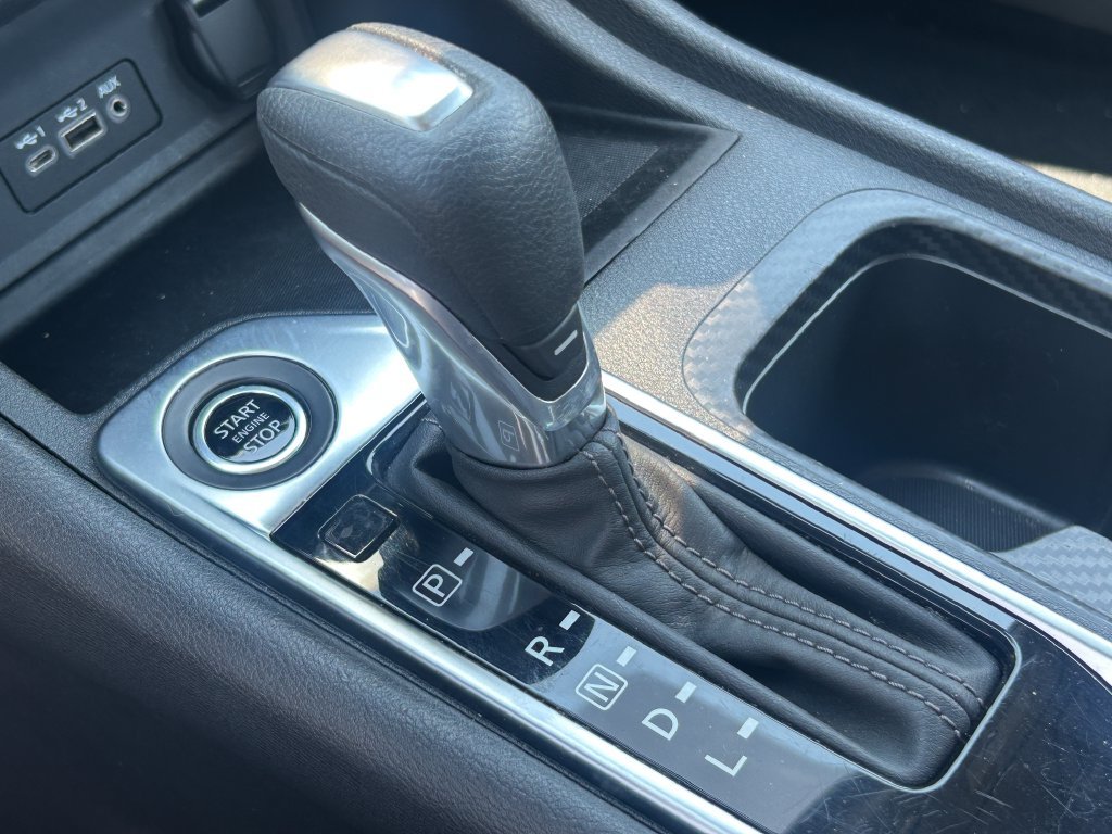 Used 2025 Nissan Sentra SV FWD image 16