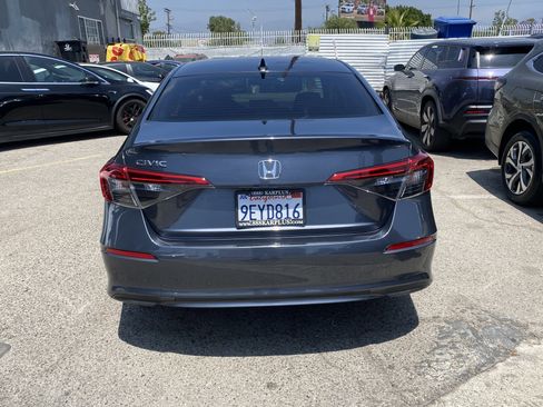 Used 2022 Honda Civic EX image 8
