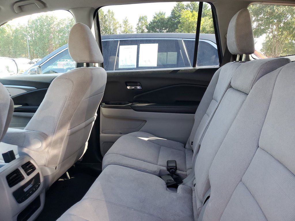 Certified 2020 Honda Pilot EX image 12