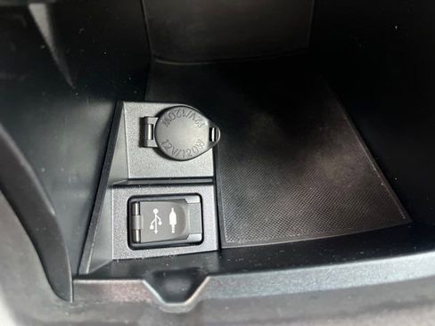 Used 2015 Toyota Camry SE image 26