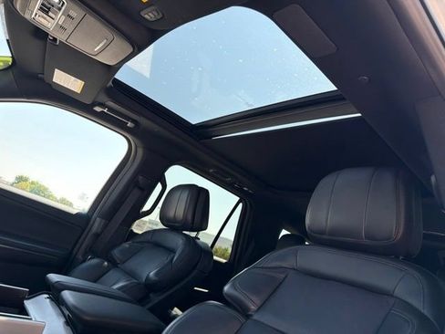 Used 2025 Lincoln Navigator Reserve w/ Jet Appearance Package AWD/4WD image 35