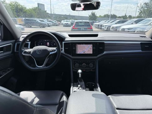 Used 2022 Volkswagen Atlas SEL AWD/4WD image 16