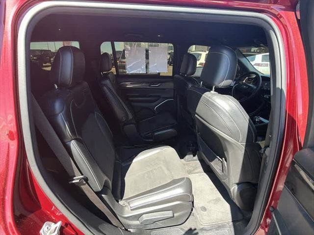 Used 2021 Jeep Grand Cherokee L Laredo AWD/4WD image 27