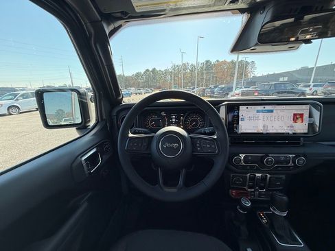 New 2026 Jeep Gladiator Rubicon image 14
