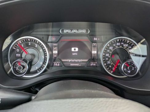 Used 2022 RAM 1500 Laramie RWD image 27
