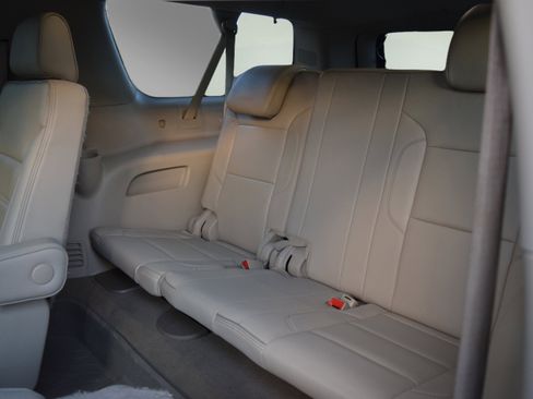 Used 2019 GMC Yukon XL Denali image 10