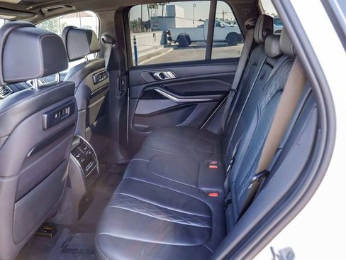 Used 2019 BMW X5 xDrive50i w/ M Sport Package image 20