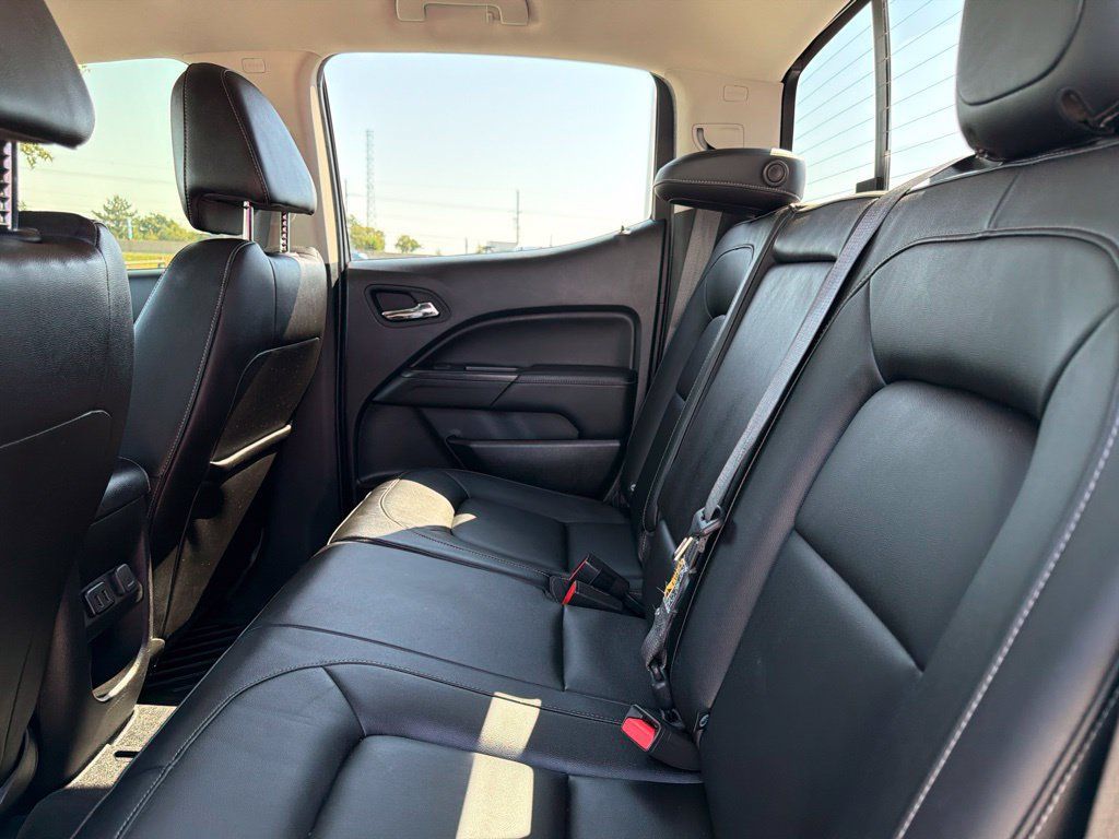Used 2017 GMC Canyon SLT w/ Driver Alert Package AWD/4WD image 12